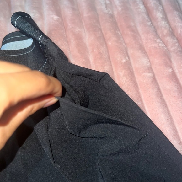 Alo Suit Up Trouser in Black & Size XXS & Regular Length - Picture 5 of 7